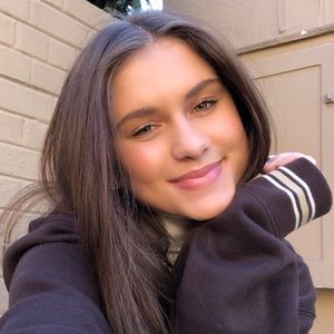 Meet your Posher, Mackenzie